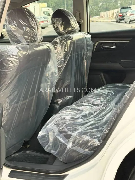 Nissan Altima 2014 for Sale in Sharjah Image-14