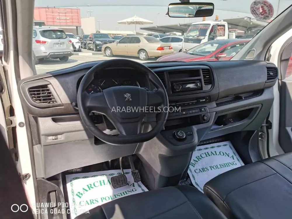 Peugeot Expert 2018 for Sale in Sharjah Image-12