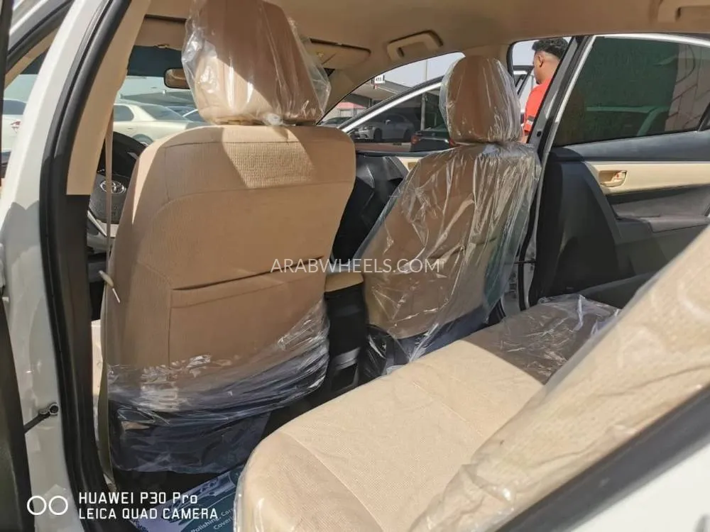 Toyota Corolla 2018 for Sale in Sharjah Image-6