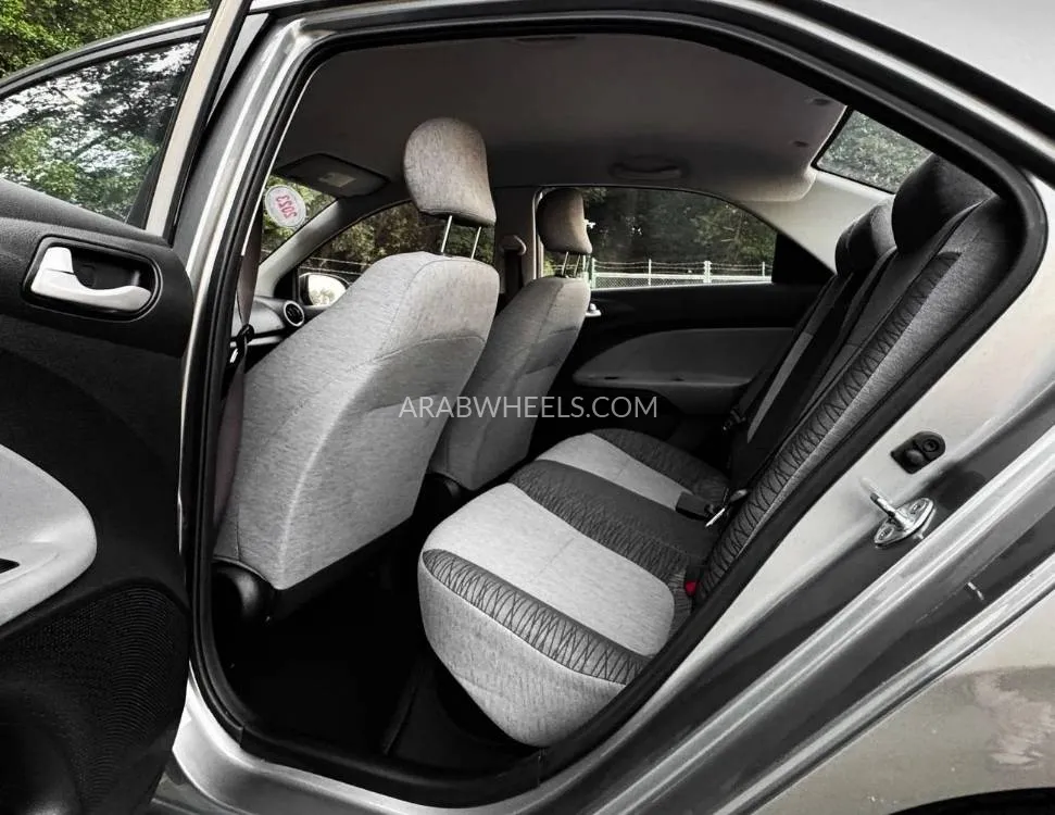 Kia Pegas 2023 for Sale in Sharjah Image-10