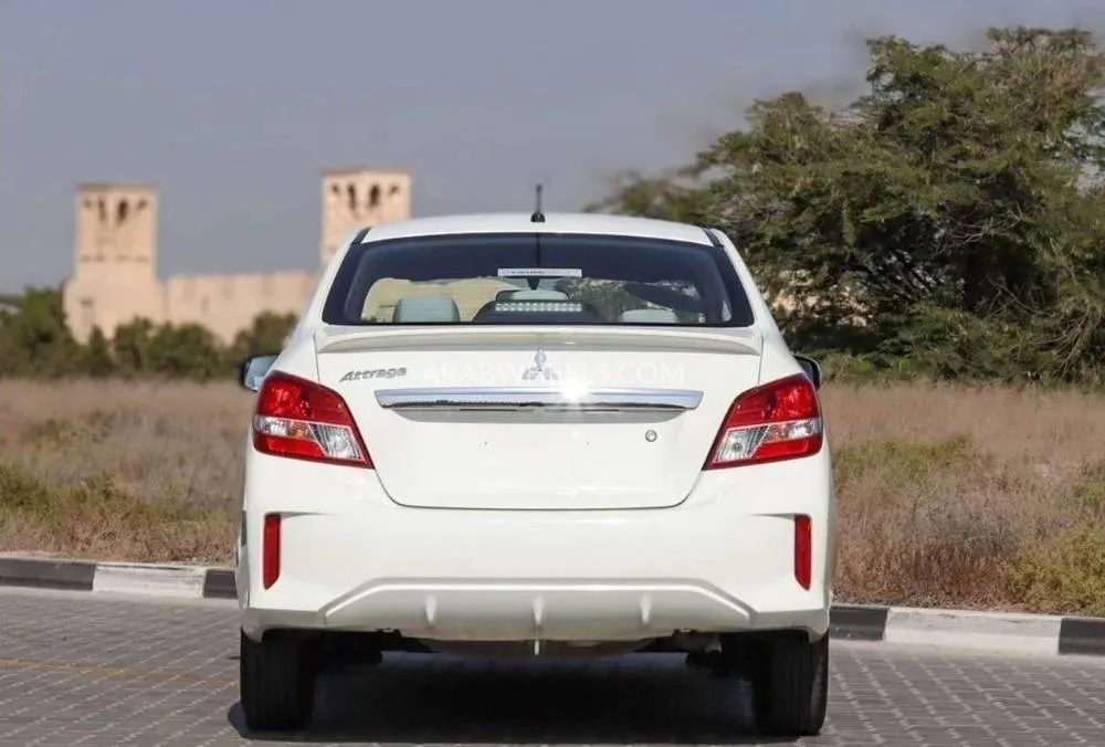 Mitsubishi Attrage 2022 for Sale in Sharjah Image-5