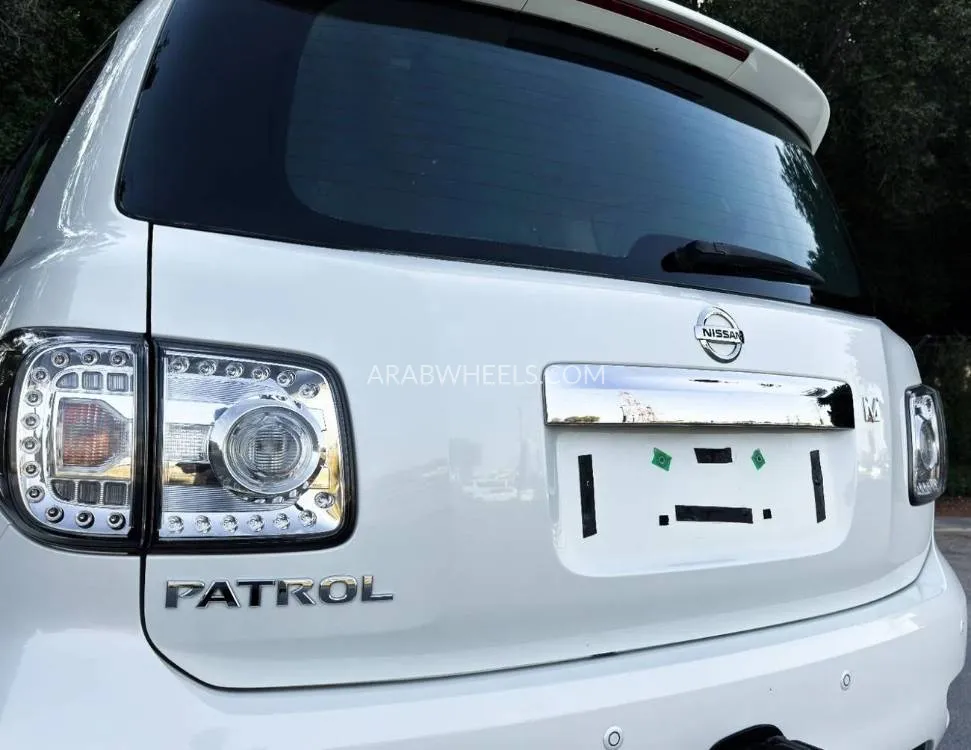 Nissan Patrol 2019 for Sale in Sharjah Image-7