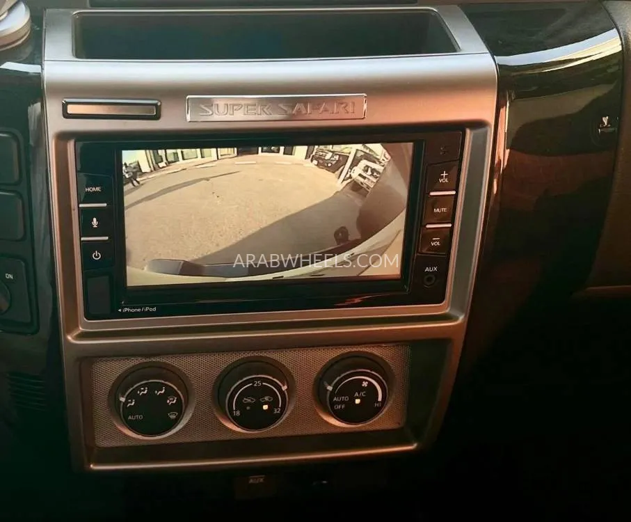 Nissan Patrol 2019 for Sale in Sharjah Image-4