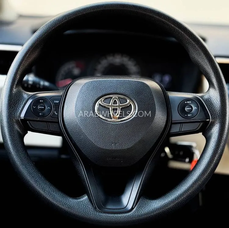 Toyota Corolla 2024 for Sale in Sharjah Image-12