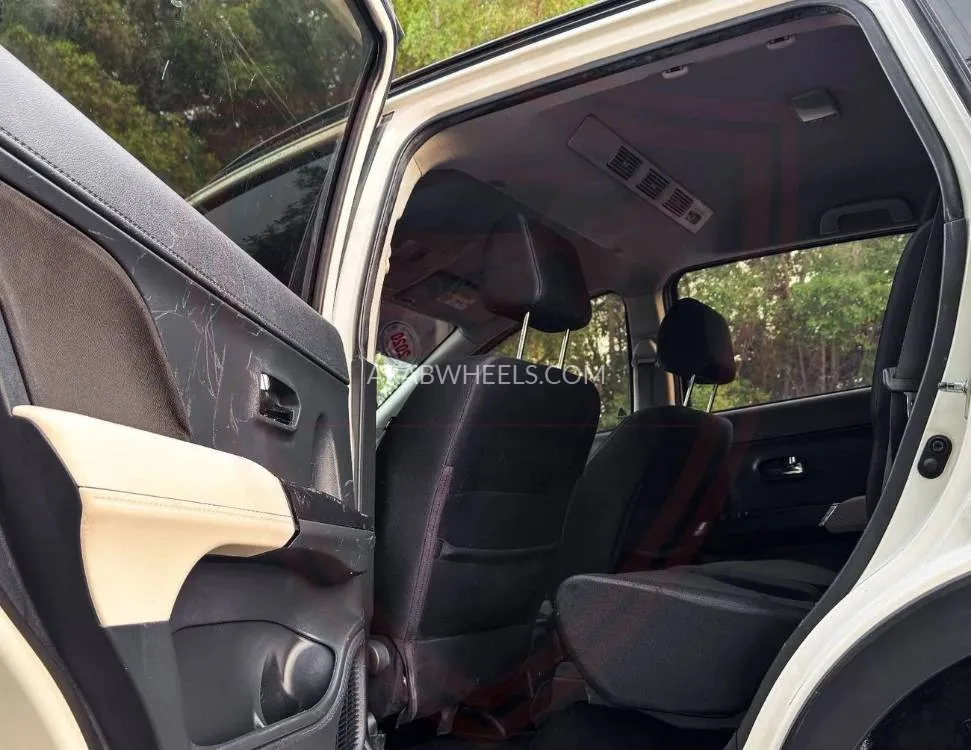 Toyota Rush 2020 for Sale in Sharjah Image-11