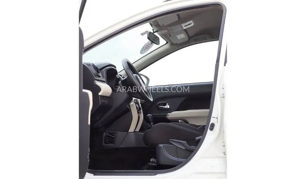 Toyota Rush 2023 for Sale in Sharjah Image-9
