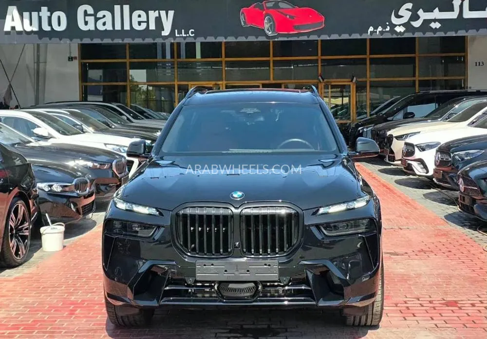 BMW X7 2025 for Sale in Dubai Image-3