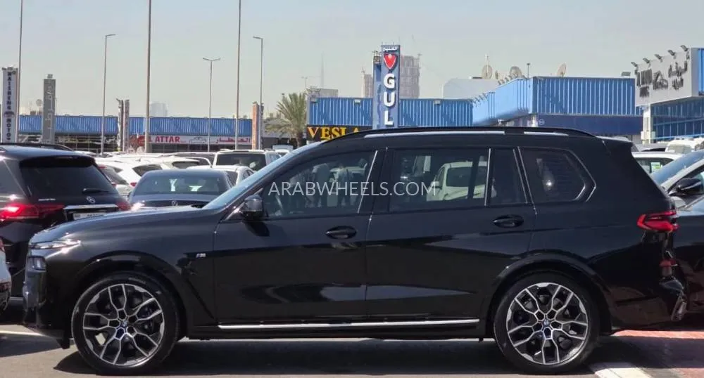 BMW X7 2025 for Sale in Dubai Image-5