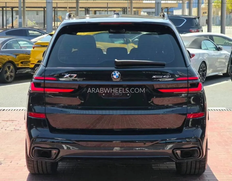 BMW X7 2025 for Sale in Dubai Image-7