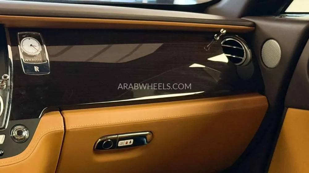 Rolls Royce Wraith 2019 for Sale in Dubai Image-10