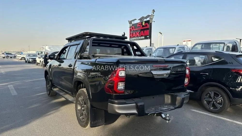 Toyota Hilux 2019 for Sale in Dubai Image-5