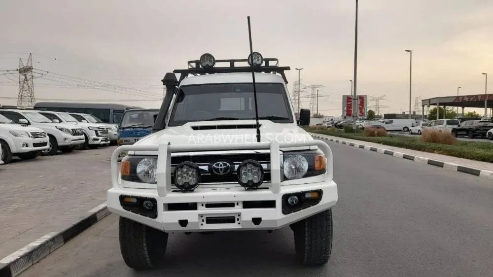 Toyota Land Cruiser 2023 for Sale in Dubai Image-3