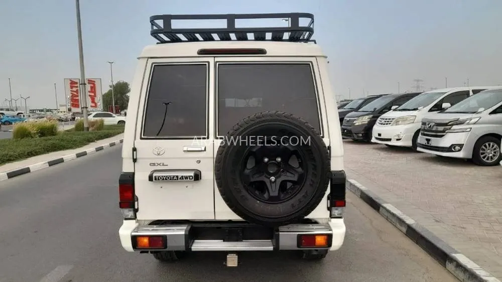 Toyota Land Cruiser 2023 for Sale in Dubai Image-6