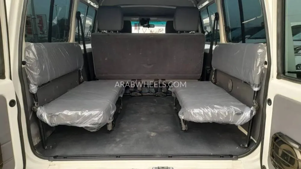 Toyota Land Cruiser 2023 for Sale in Dubai Image-29