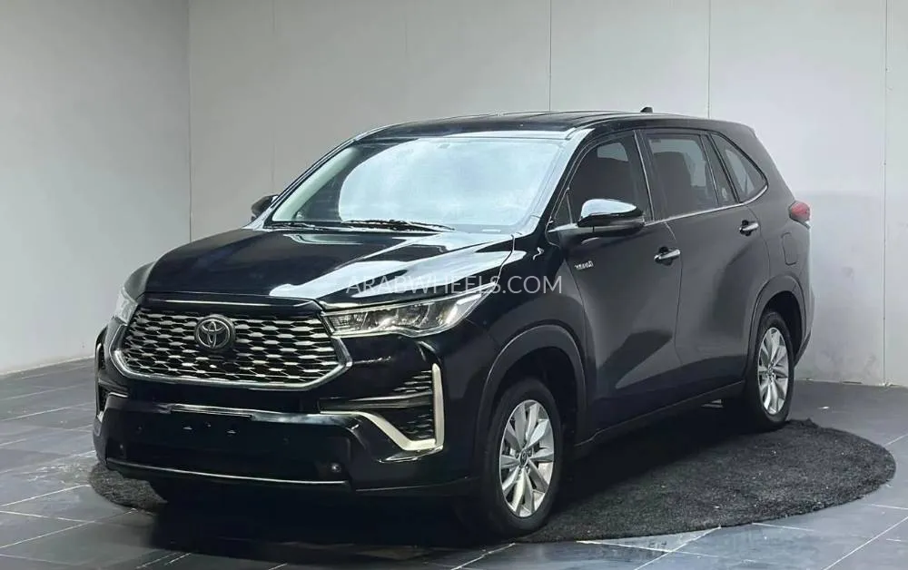 Toyota Innova 2024 for Sale in Dubai Image-9