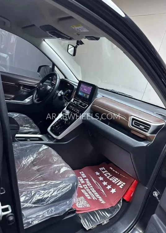 Toyota Innova 2024 for Sale in Dubai Image-18