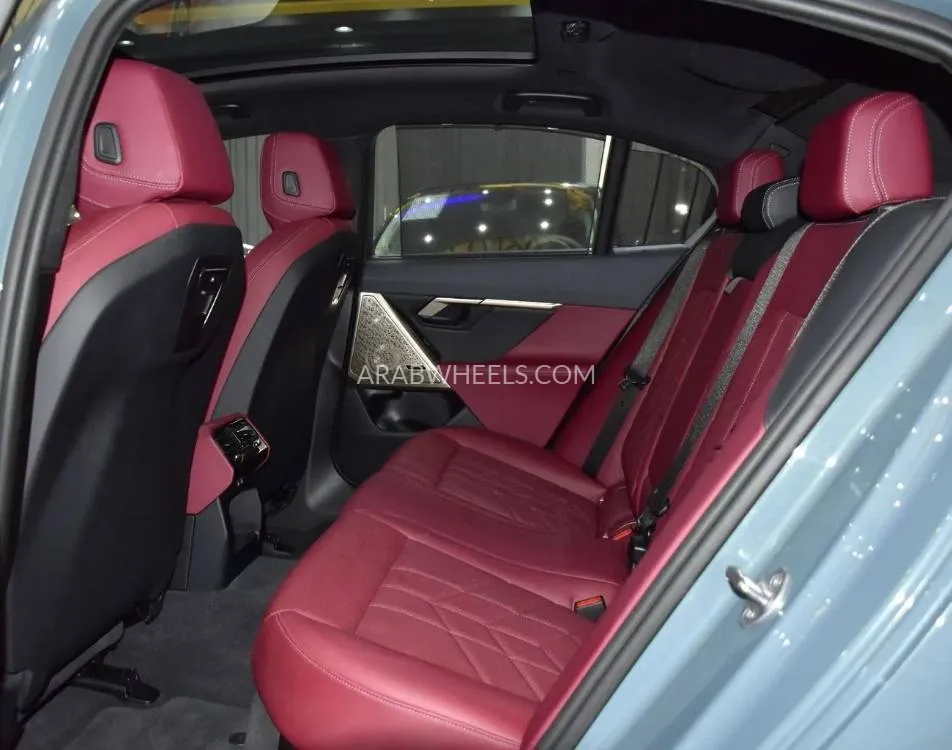 BMW 5 series 2024 for Sale in Dubai Image-18