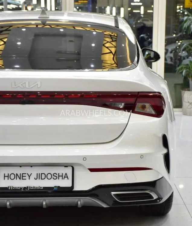 Kia K5 2022 for Sale in Dubai Image-9