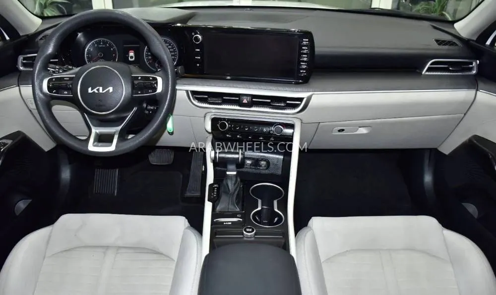 Kia K5 2022 for Sale in Dubai Image-11