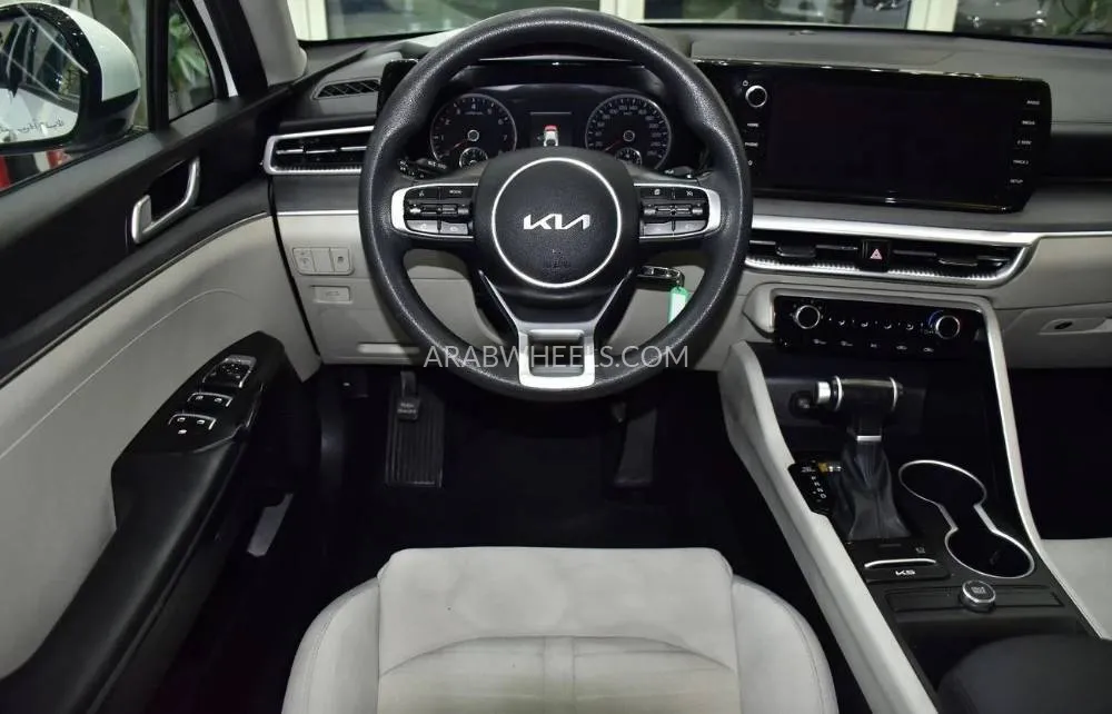 Kia K5 2022 for Sale in Dubai Image-12