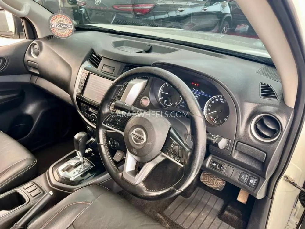 Nissan Navara 2021 for Sale in Dubai Image-21