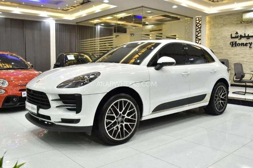 Porsche Macan 2020 for Sale in Dubai Image-3