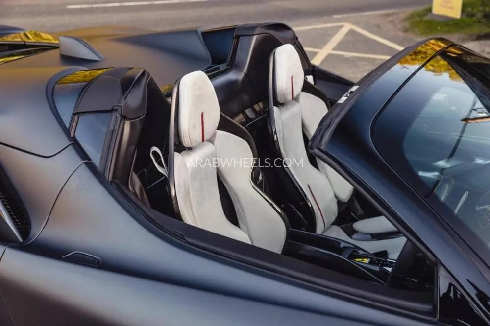 فيراري SF90 سبايدر 2022 for Sale in دبي Image-11