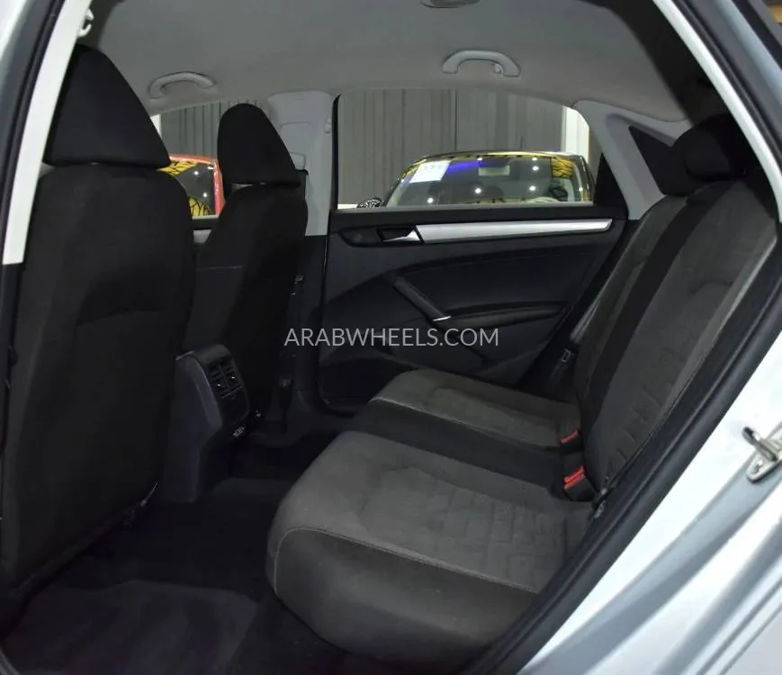 Volkswagen Passat 2021 for Sale in Dubai Image-16