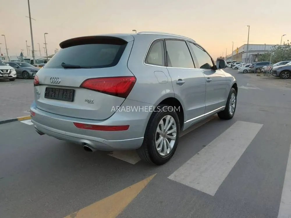 Audi Q5 2015 for Sale in Sharjah Image-12