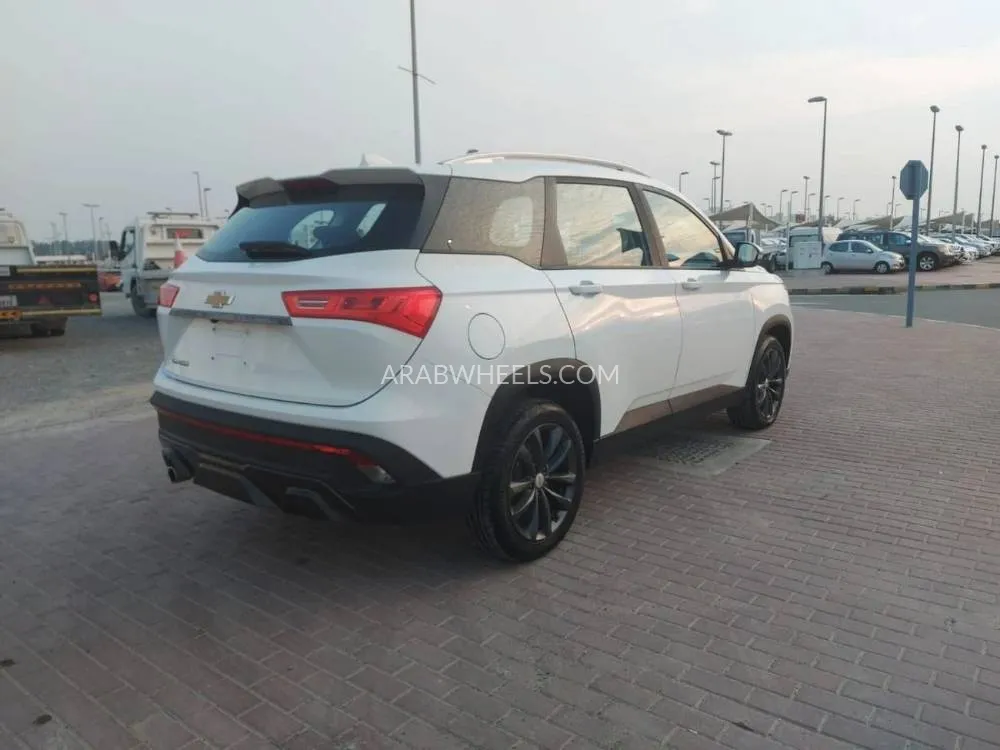 Chevrolet Captiva 2022 for Sale in Sharjah Image-10
