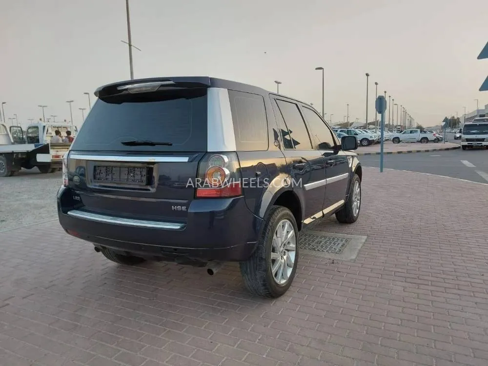 Land Rover LR2 2014 for Sale in Sharjah Image-6
