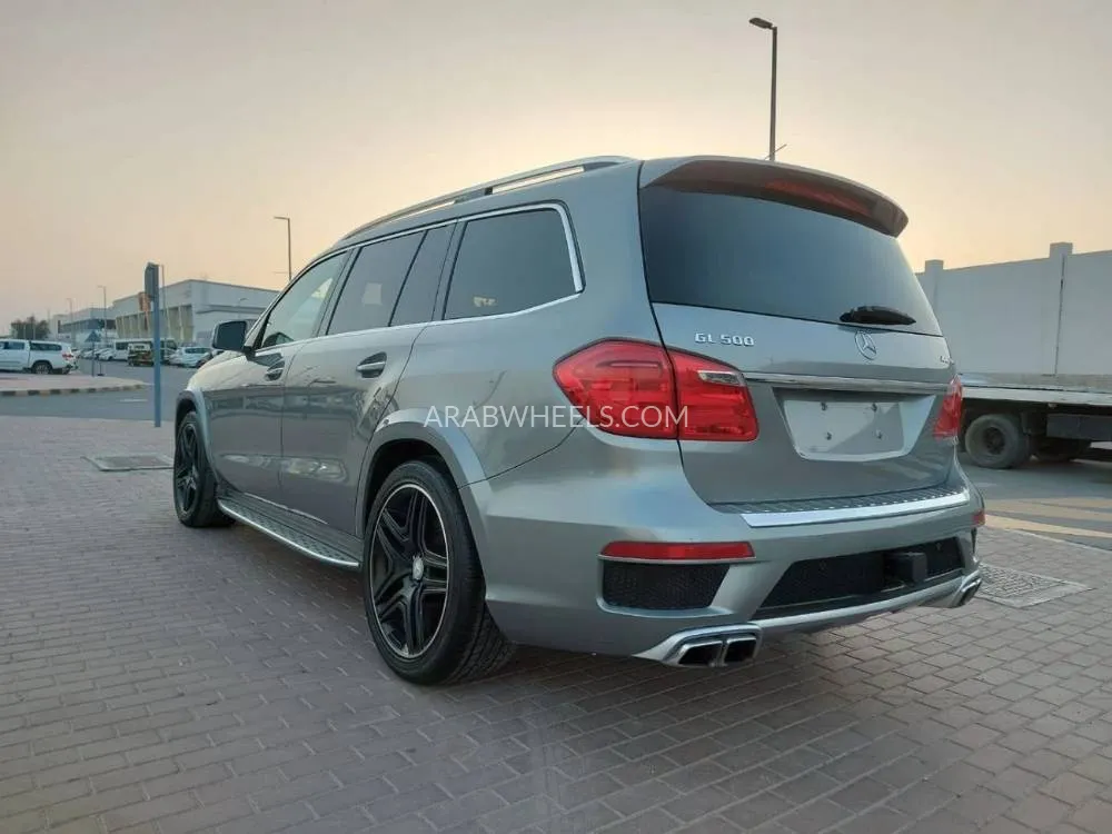 Mercedes Benz GL Class 2015 for Sale in Sharjah Image-7