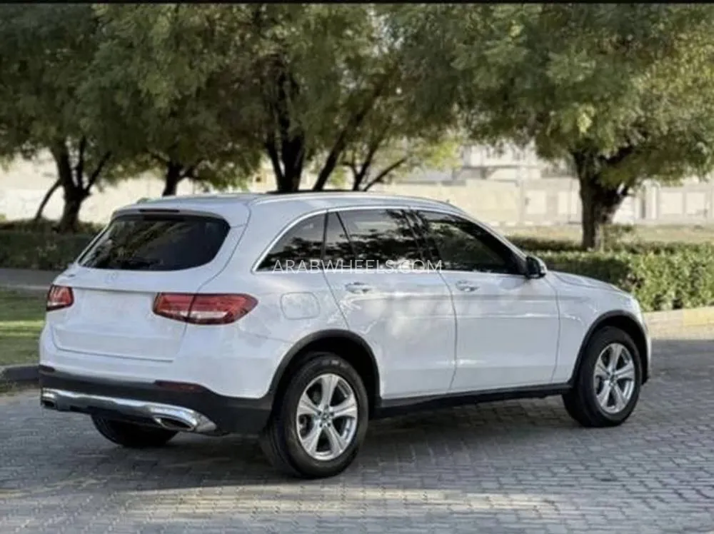 Mercedes Benz GLC Class 2018 for Sale in Sharjah Image-4