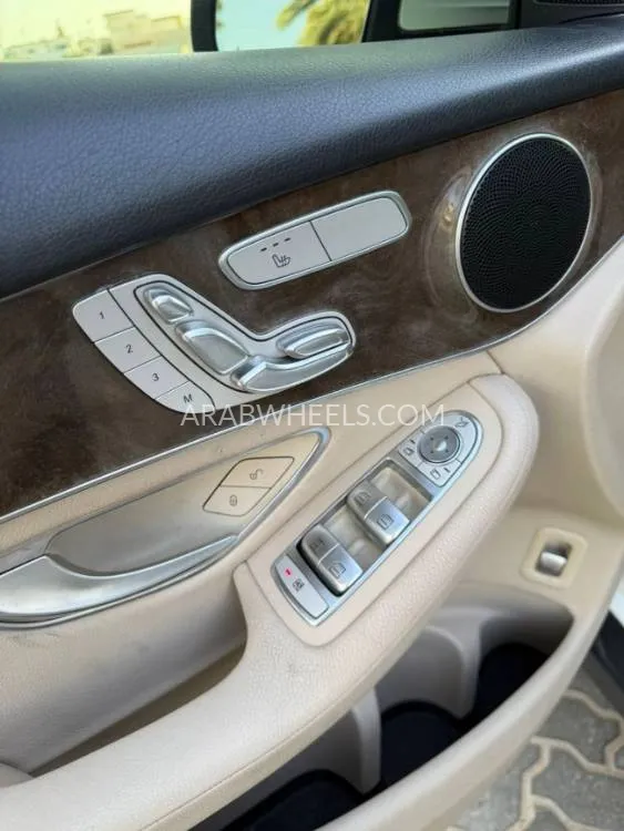 Mercedes Benz GLC Class 2018 for Sale in Sharjah Image-14