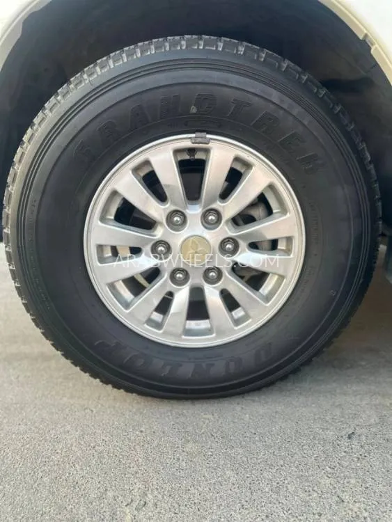 Mitsubishi Pajero 2014 for Sale in Sharjah Image-15