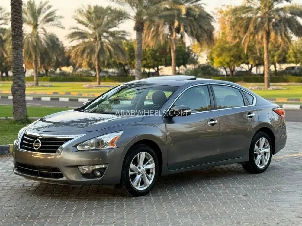 Nissan Altima 2015 for Sale in Sharjah Image-7