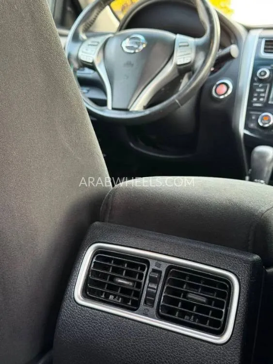 Nissan Altima 2015 for Sale in Sharjah Image-17