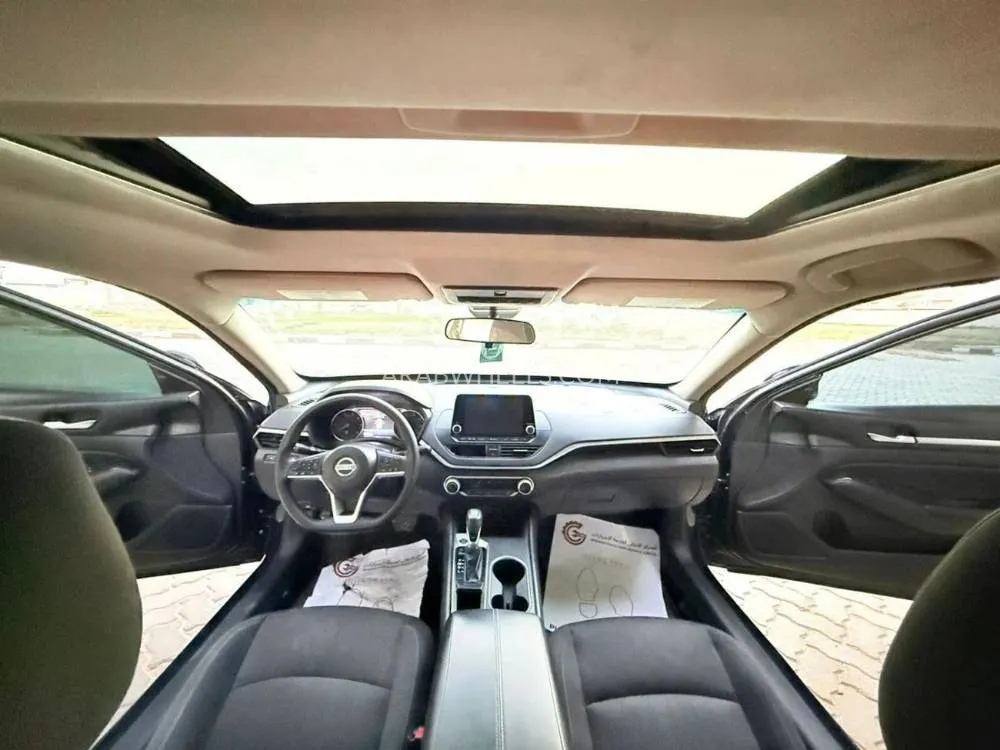 Nissan Altima 2022 for Sale in Sharjah Image-12