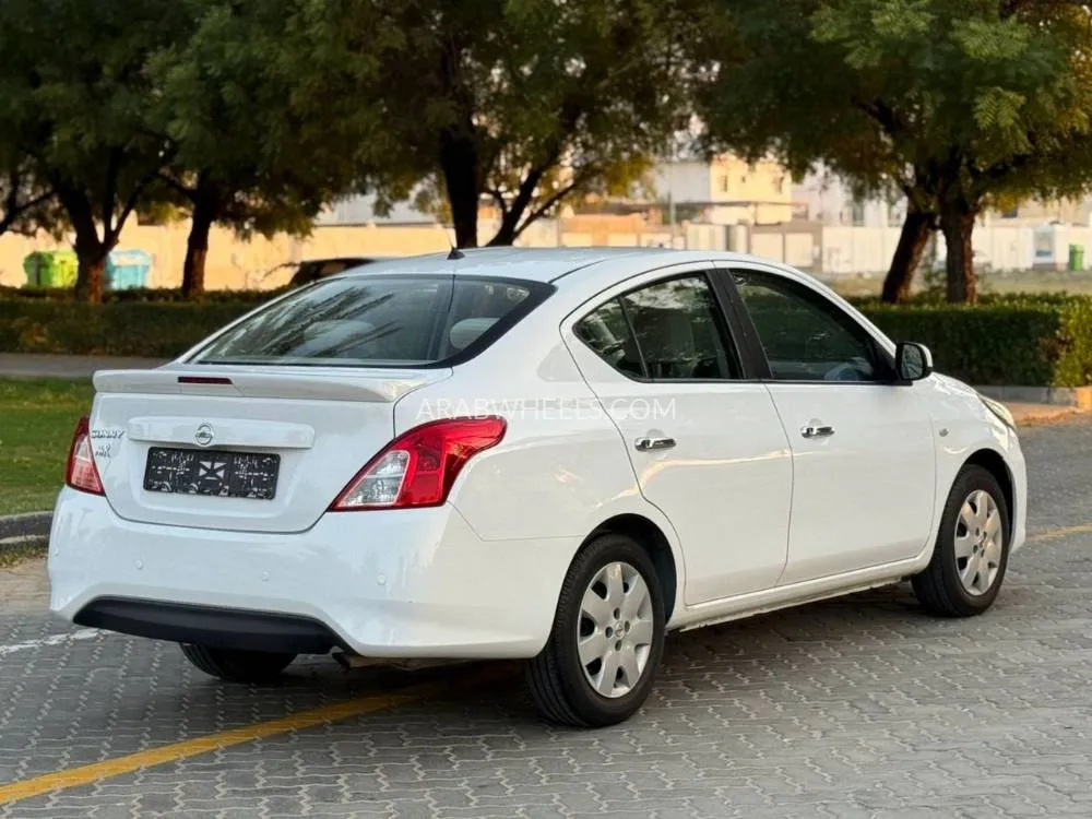 Nissan Sunny 2023 for Sale in Sharjah Image-4