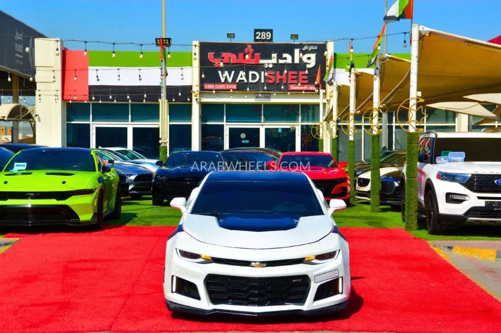 شيفروليه كامارو 2019 for Sale in الشارقة Image-2