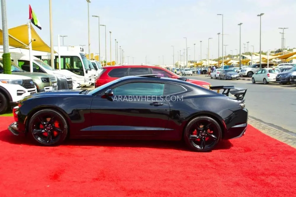 Chevrolet Camaro 2023 for Sale in Sharjah Image-9