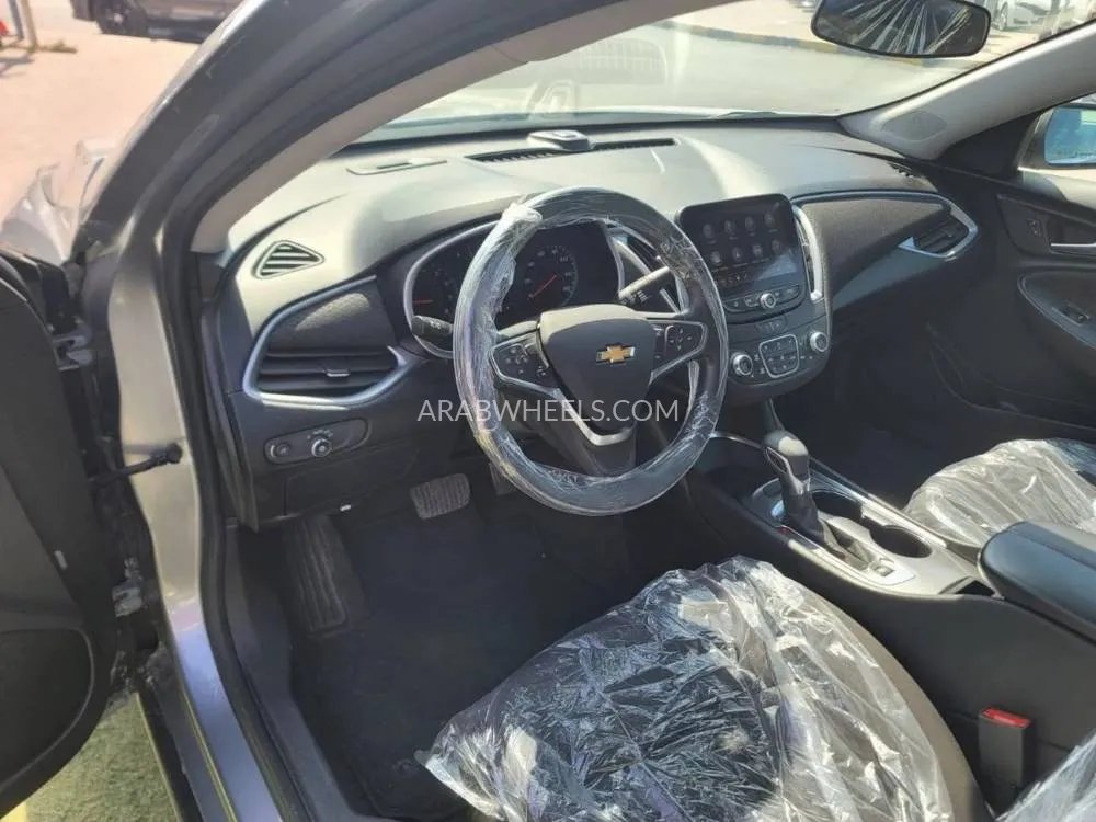 Chevrolet Malibu 2023 for Sale in Sharjah Image-13