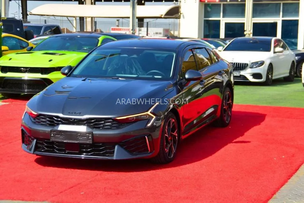 Kia K5 2025 for Sale in Sharjah Image-4