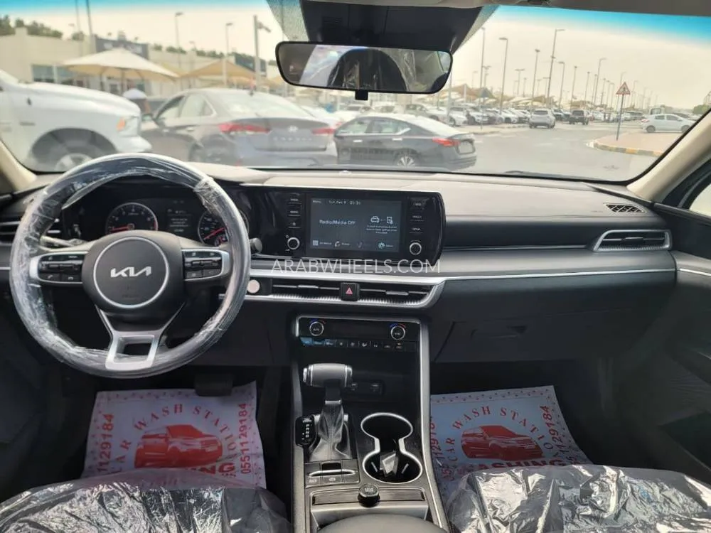 Kia K5 2021 for Sale in Sharjah Image-11