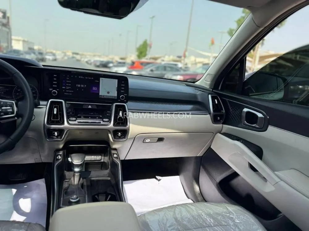 Kia Sorento 2023 for Sale in Sharjah Image-18