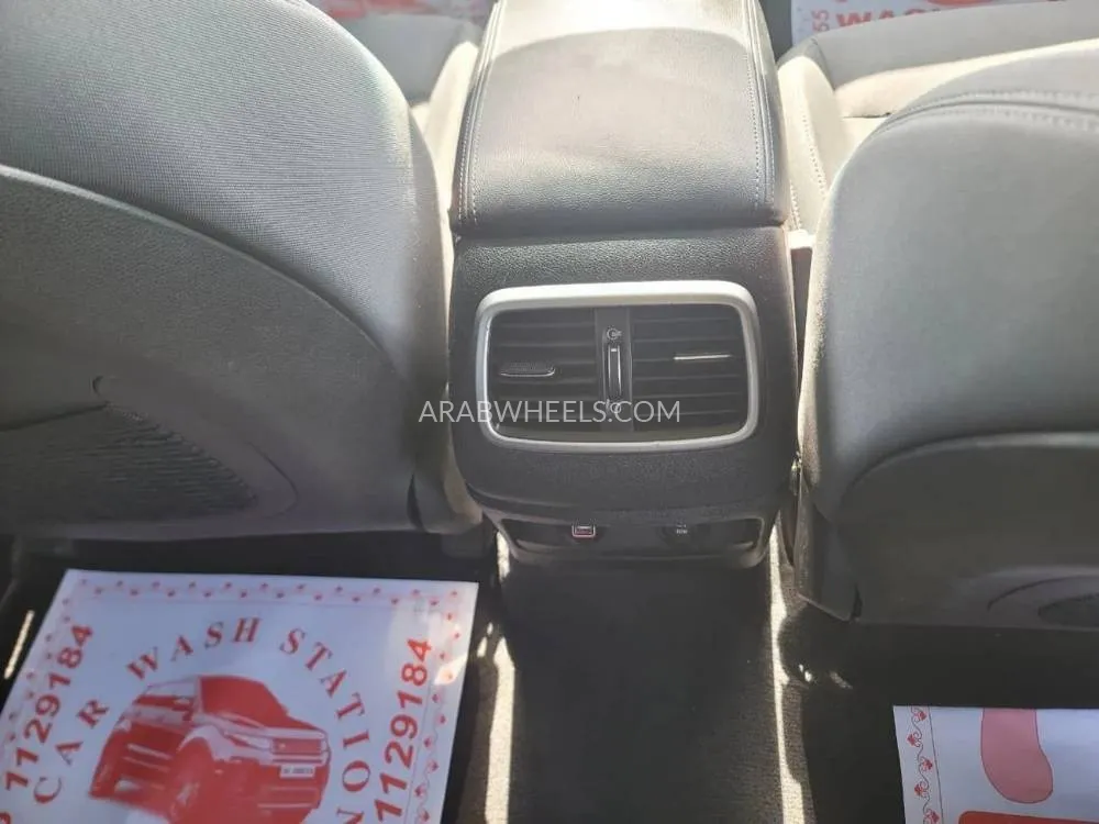 كيا سورينتو 2019 for Sale in الشارقة Image-16