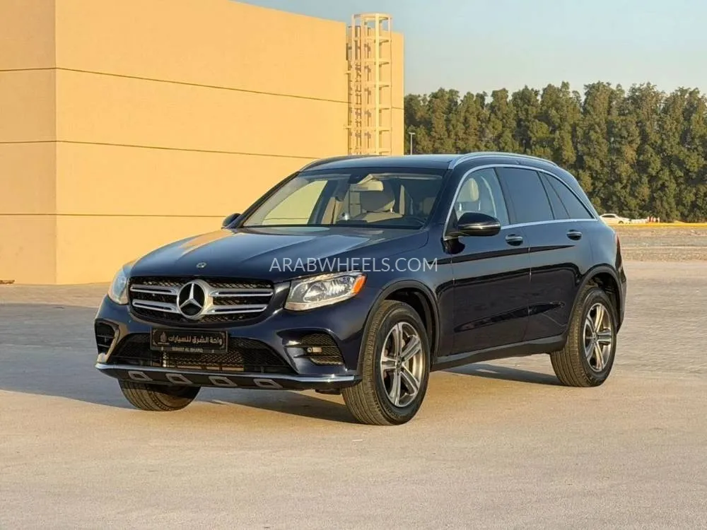 Mercedes Benz GLC Class 2018 for Sale in Sharjah Image-2