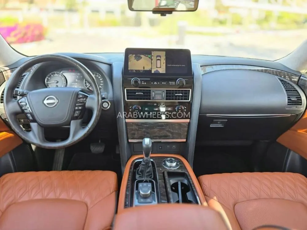 Nissan Patrol 2023 for Sale in Dubai Image-4
