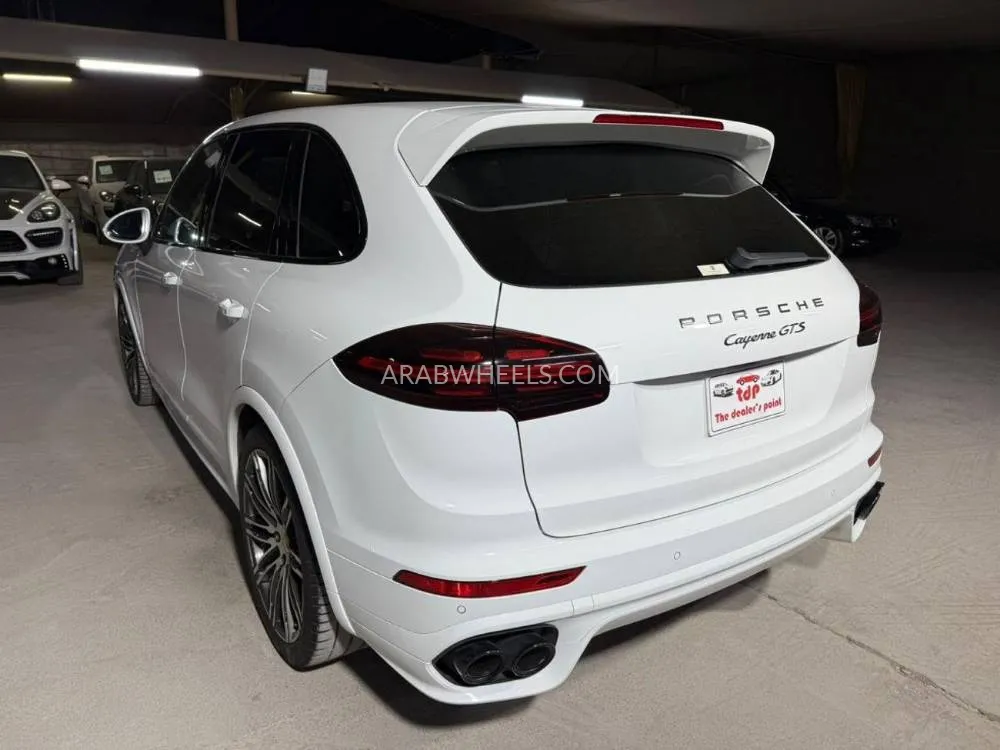 Porsche Cayenne 2016 for Sale in Dubai Image-4