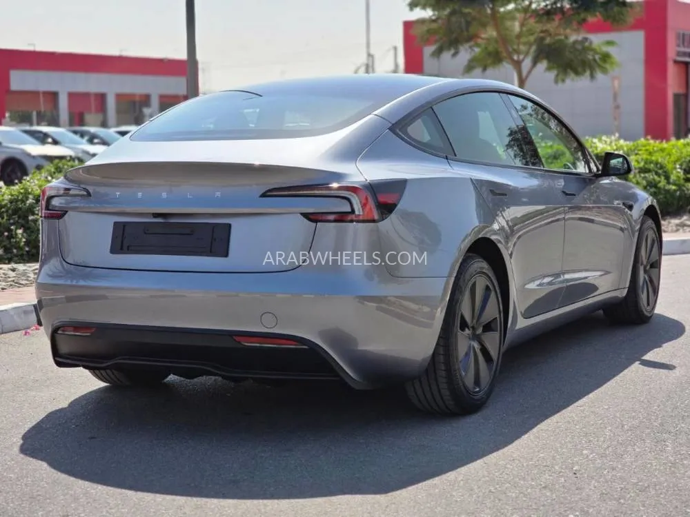 Tesla Model 3 2025 for Sale in Dubai Image-12